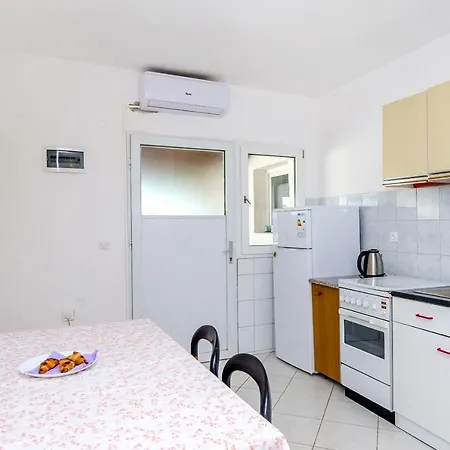 Apartment Laguna Stomorska