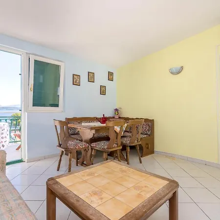 Apartment Laguna *