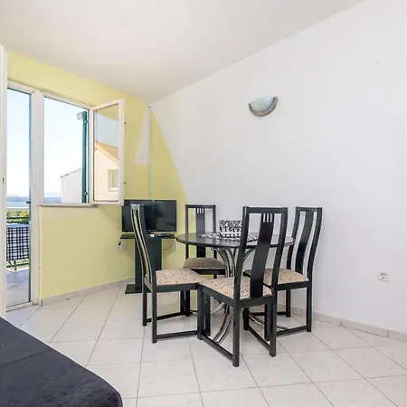 Apartment Laguna Stomorska